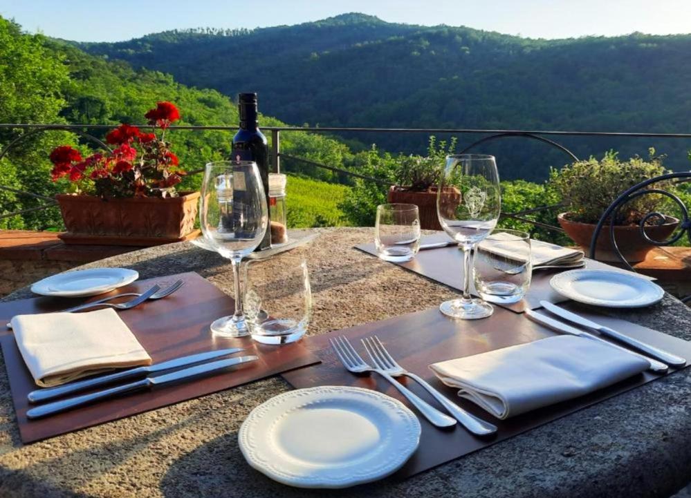 Borgo Livernano - Farmhouse With Pool Radda in Chianti Dış mekan fotoğraf